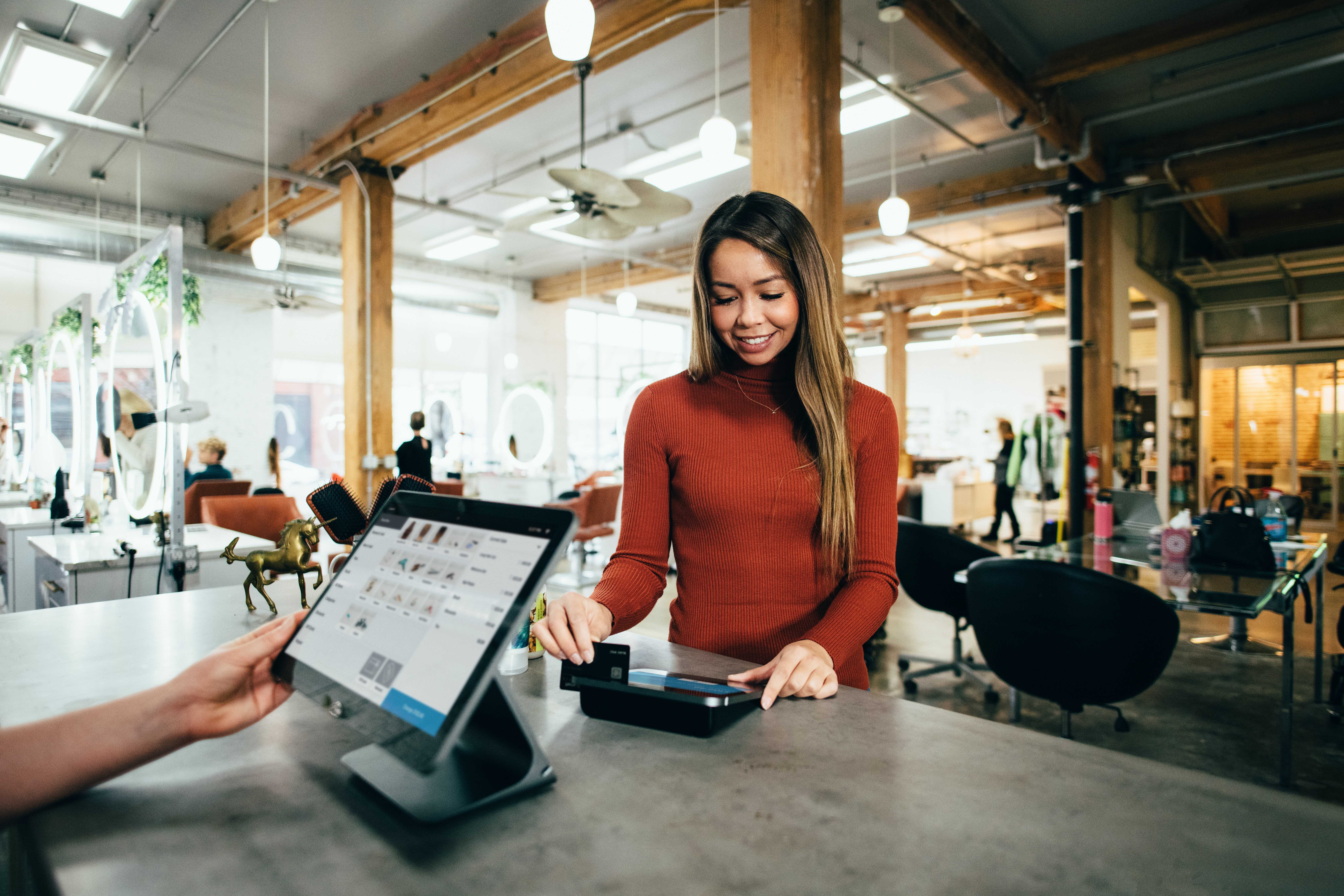 blake-wisz-payments-unsplash blake-wisz-payments-unsplash