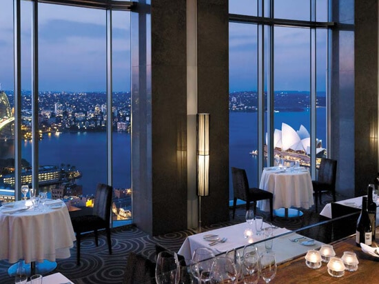 Blu Bar - Shangri La Hotel