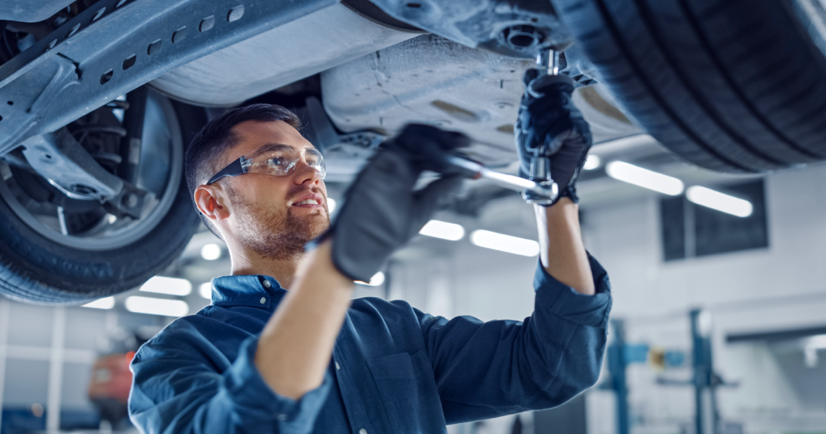 Effective Follow-Up in Service: 4 Tips to Win Your Market