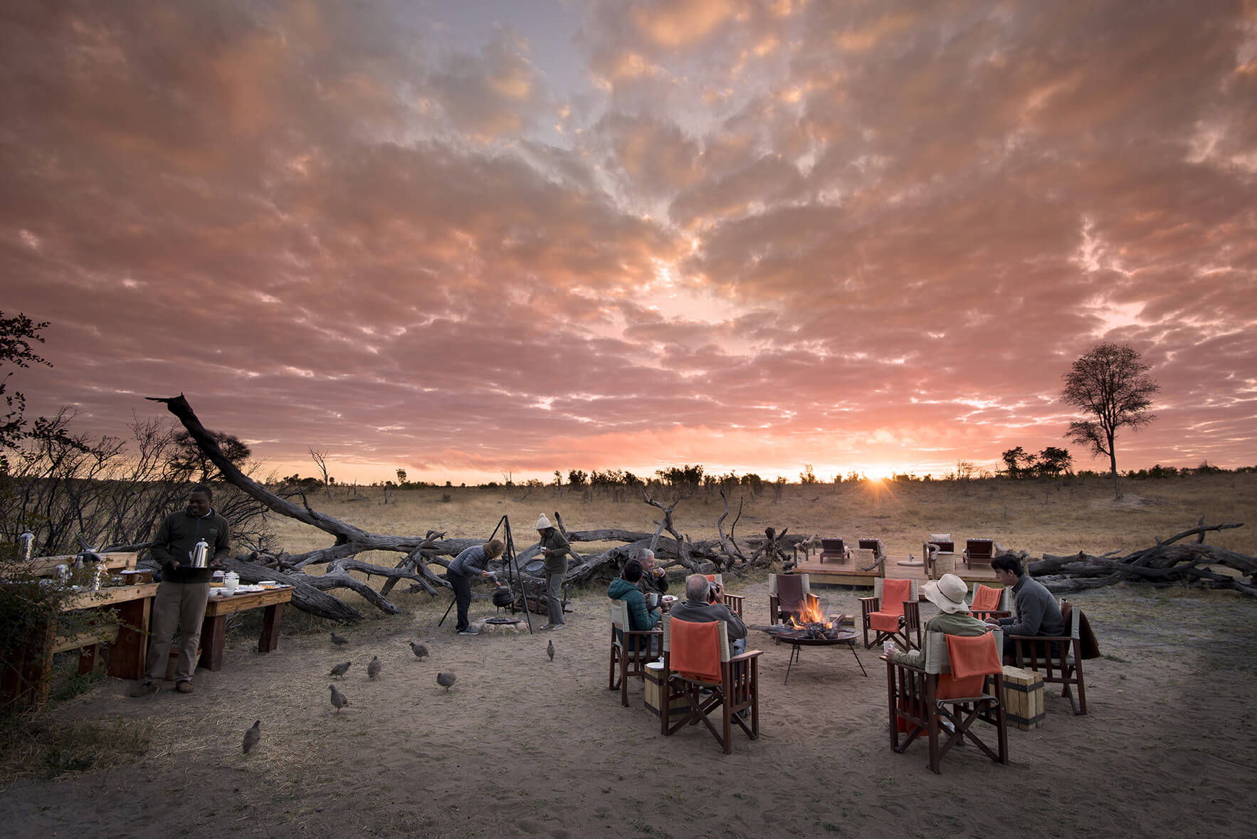 Somalisa-Expeditions,-Hwange-National-Park,-Zimbabwe-Main-Area-At-Sundown-Luxury-Safari-Lodge-African-Bush-Camps-1