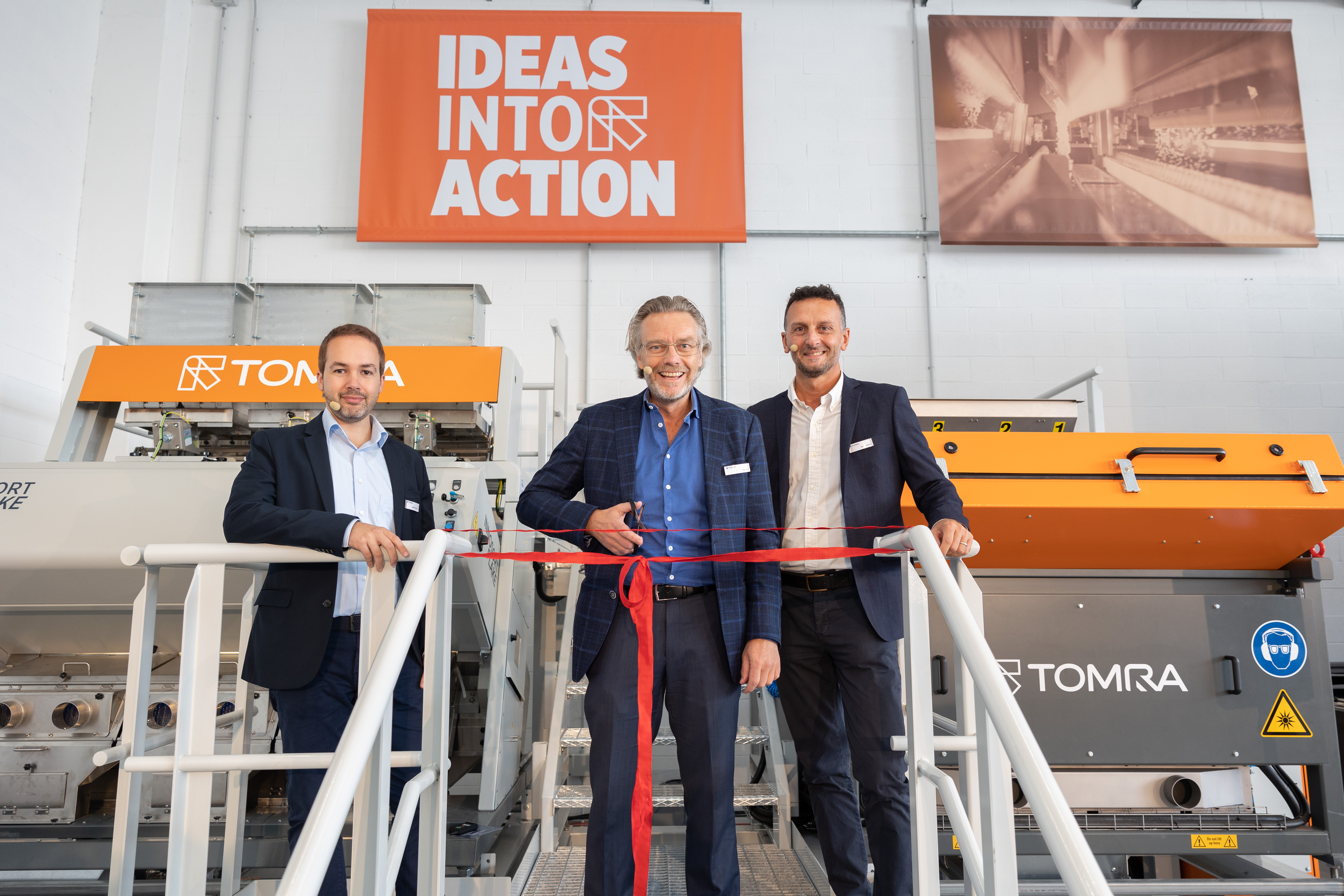 TOMRA_Ribbon cut by Tom Eng - SVP and Head of TOMRA Recycling