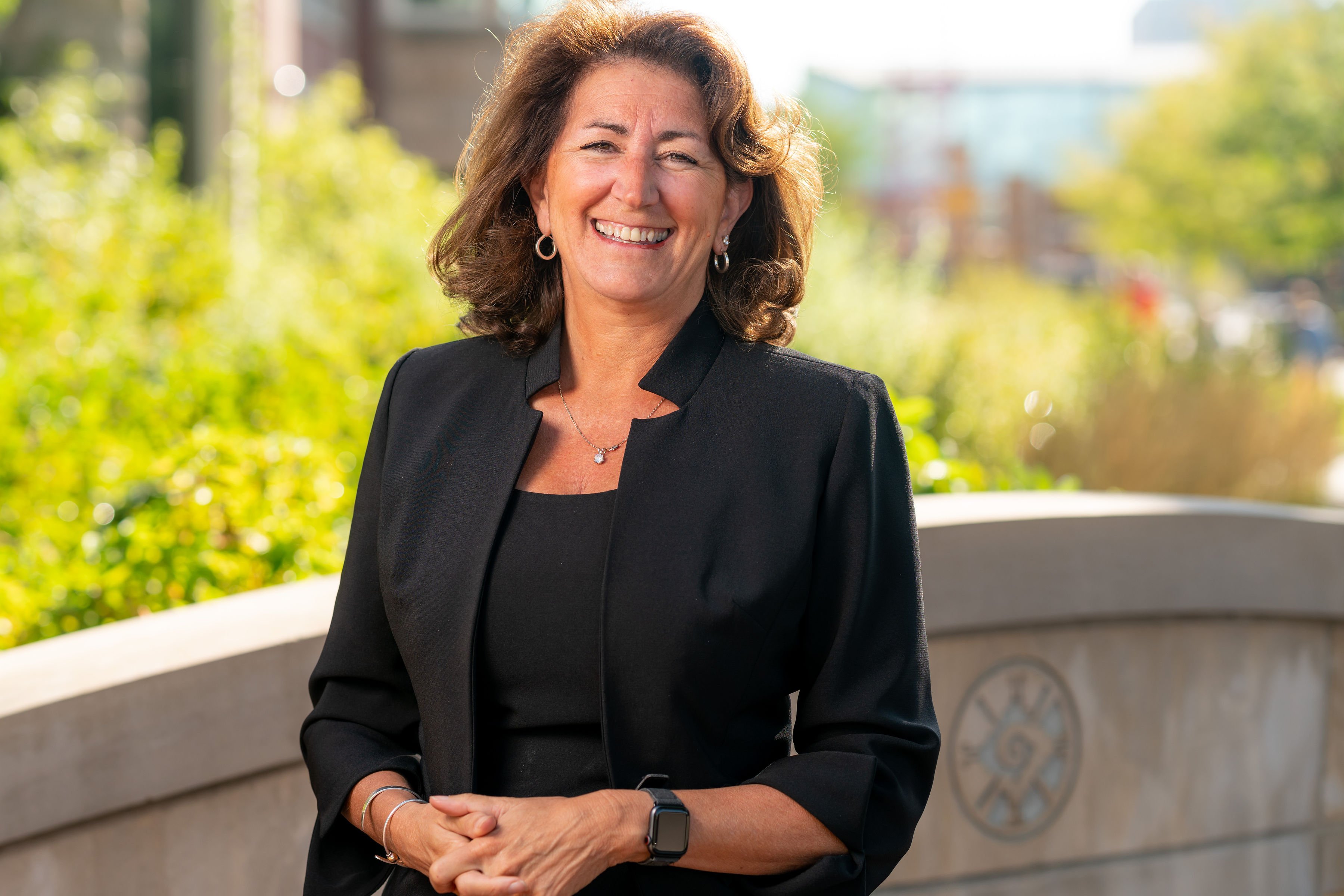 Alumni Spotlight: Karen Riley (DLHS '80) Dean at DU