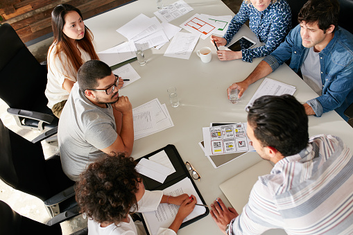 Cómo implementar smarketing en tu empresa: consejos y pasos para ponerlo en práctica