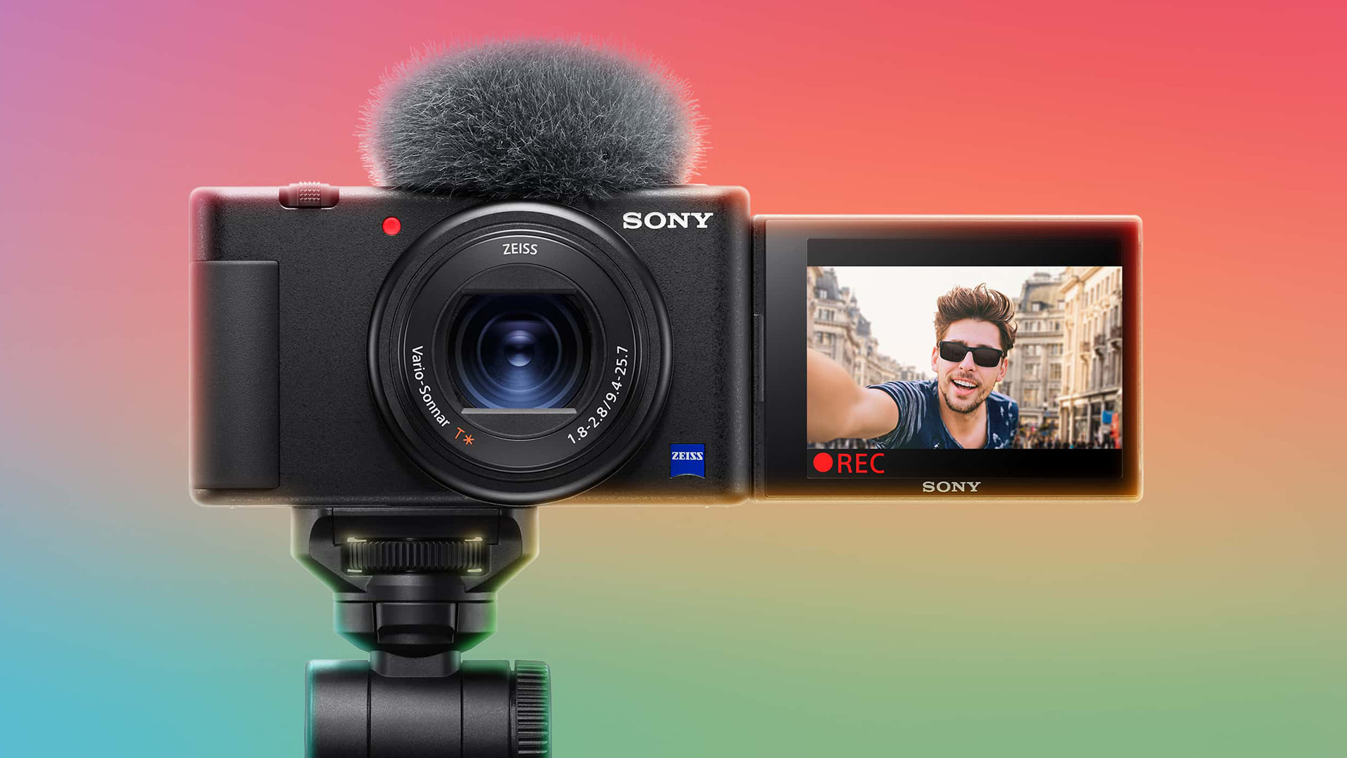 In pursuit of the perfect vlogging camera
