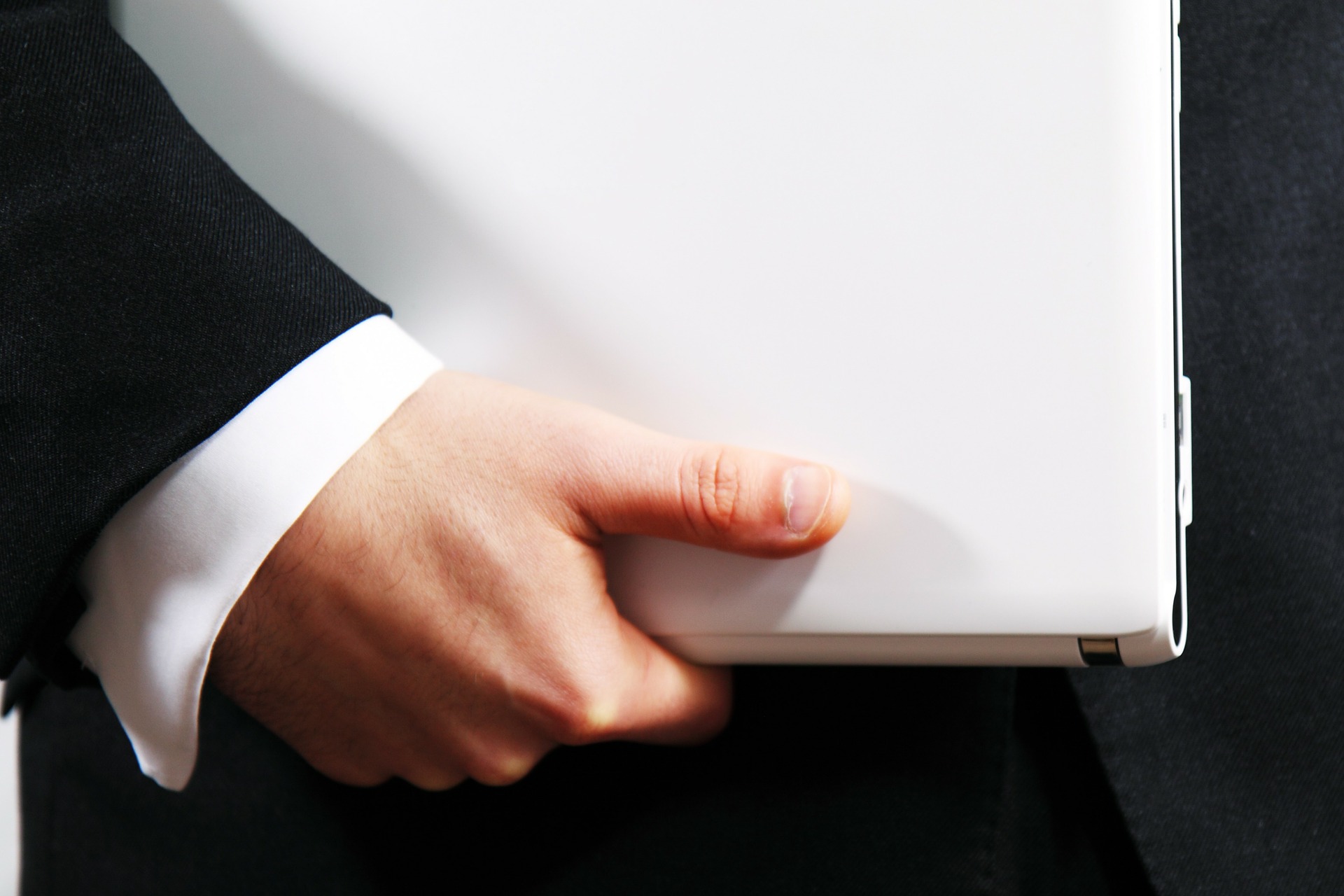administracion-de-empresas-cuanto-gana-cescijuc-1