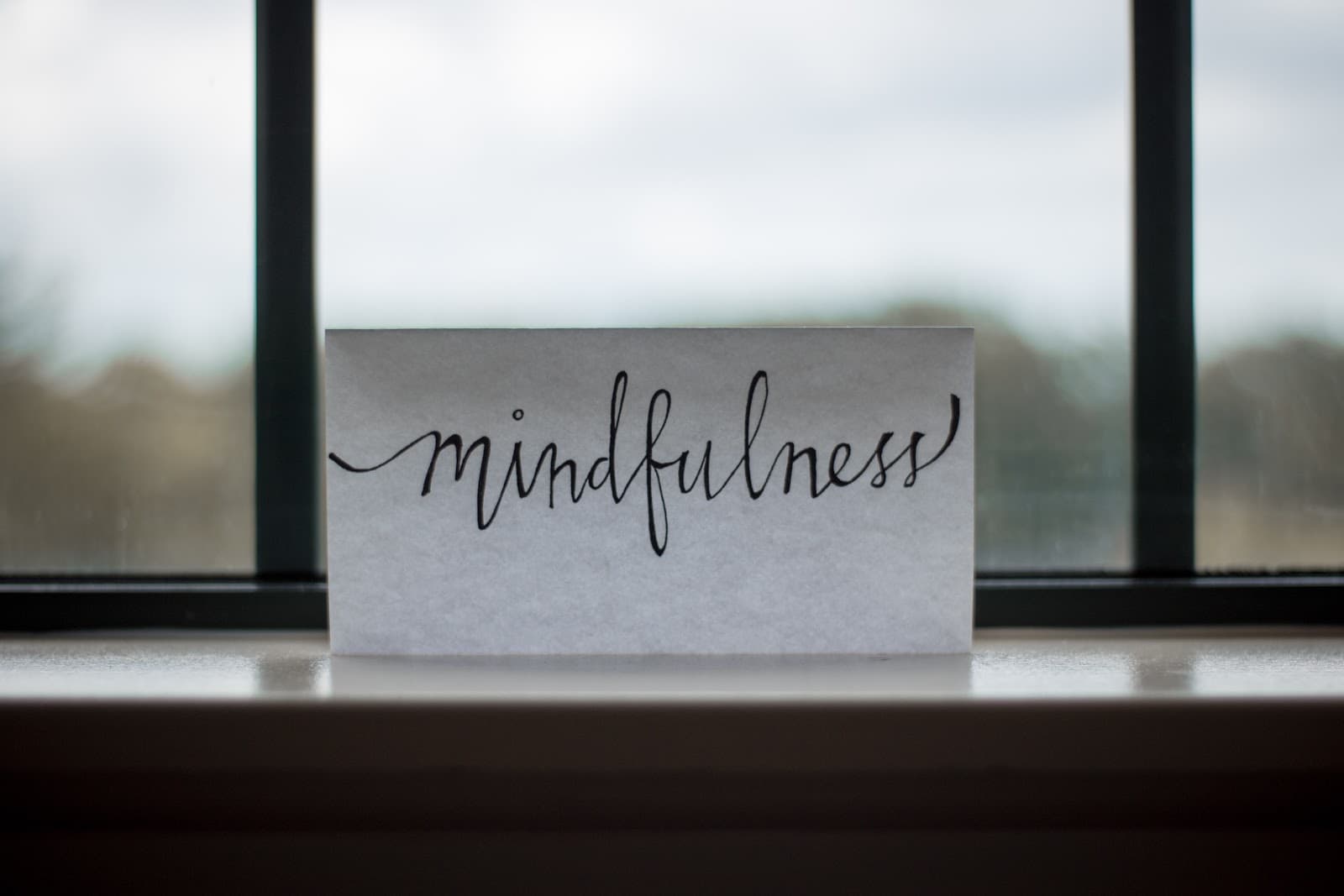 a note that reminds you to practice mindfulness